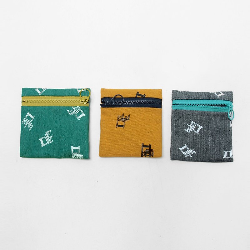 【HEYSUN】school series /lesson chair screen printing coin purse-blue-green - กระเป๋าเครื่องสำอาง - วัสดุอื่นๆ สีเทา