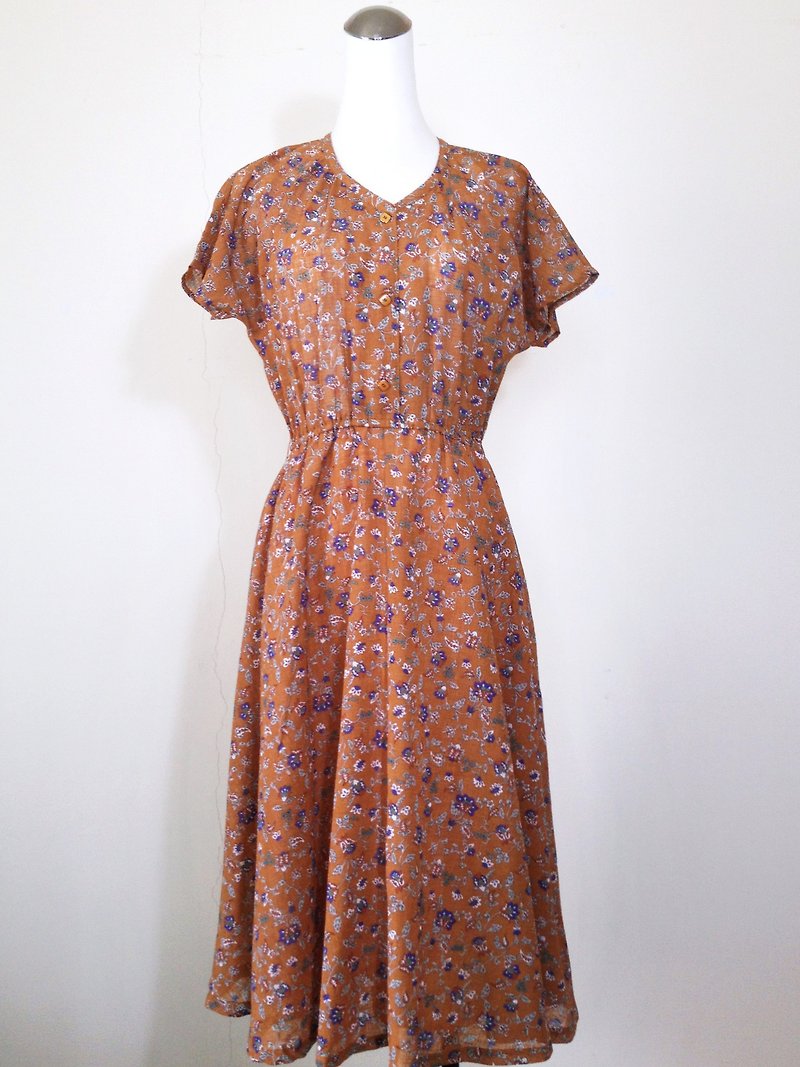 Vintage time [Nippon / flowers big skirt long dress antique light] abroad back spring vintage dress VINTAGE - ชุดเดรส - วัสดุอื่นๆ หลากหลายสี