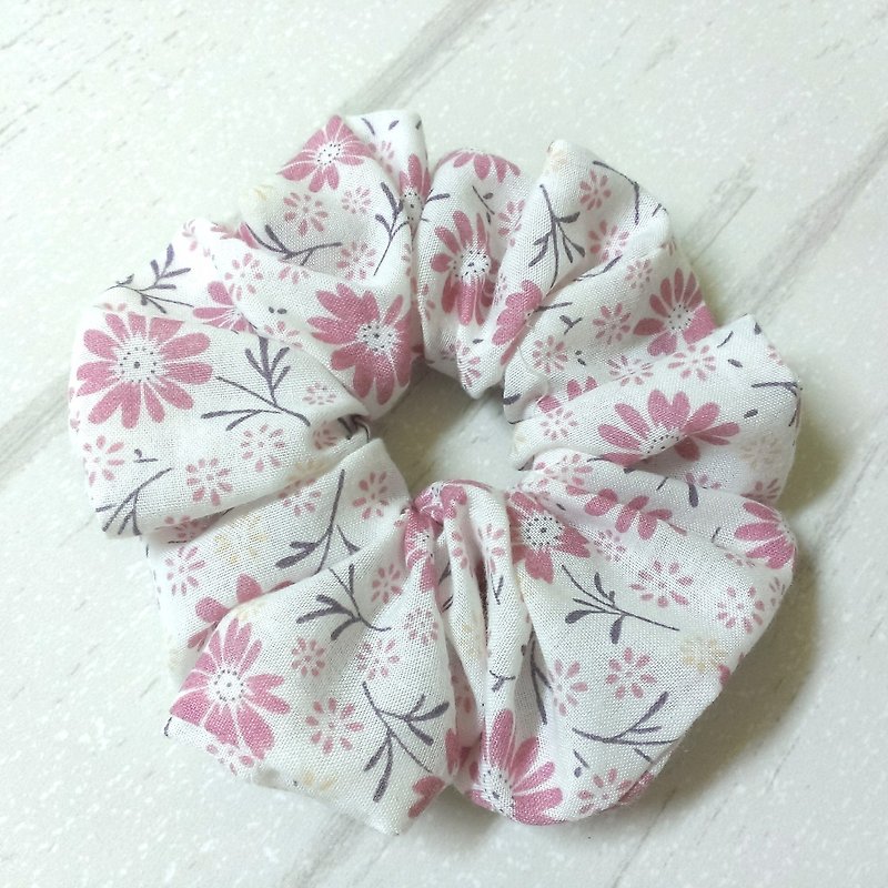 [Something New. ] Pink flowers in spring. Handmade donuts tress / colon ring (can be ordered with paragraph pacifier chain) - Hair Accessories - Other Materials White