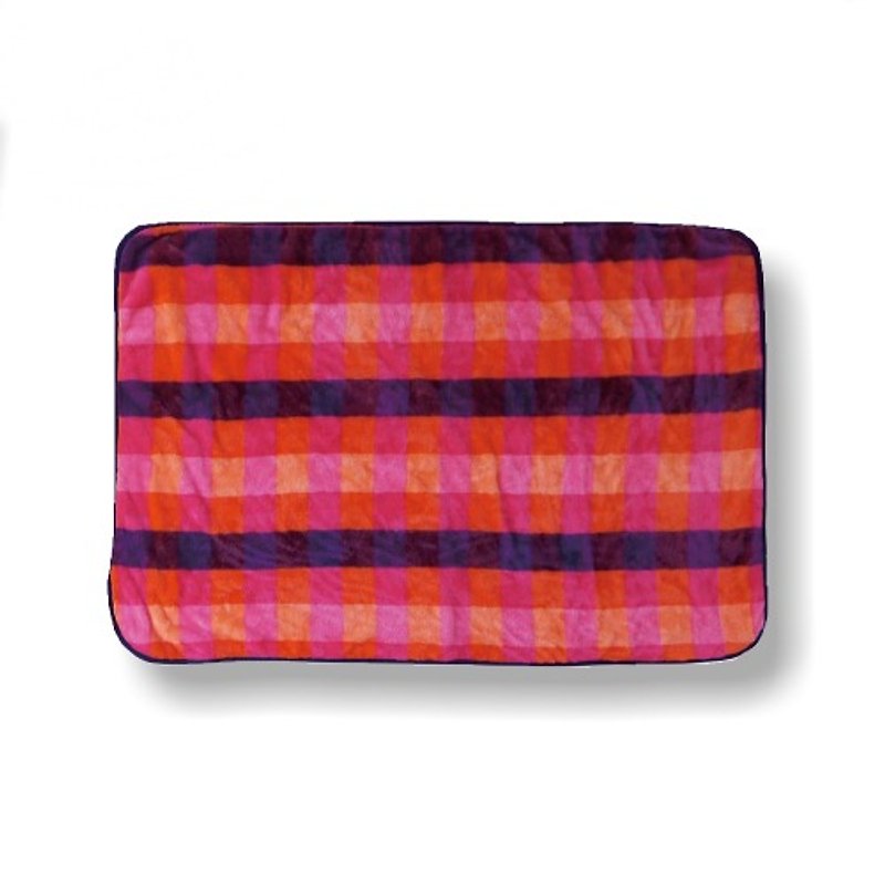 Girl apartment :: Nordic lines blanket (M) - Blankets & Throws - Cotton & Hemp Red