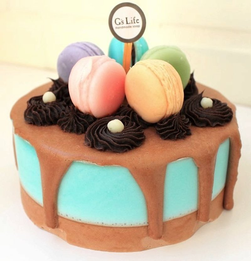 Birthday gift ● macarons round cake of soap - Fragrances - Plants & Flowers Multicolor