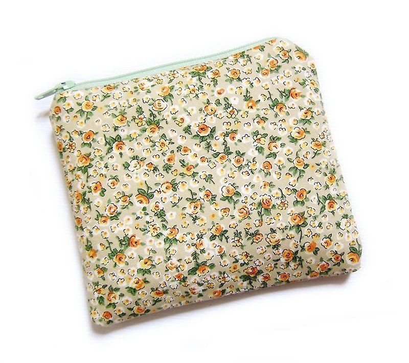 Zipper bag / purse / mobile phone sets with small floral - Coin Purses - Other Materials 