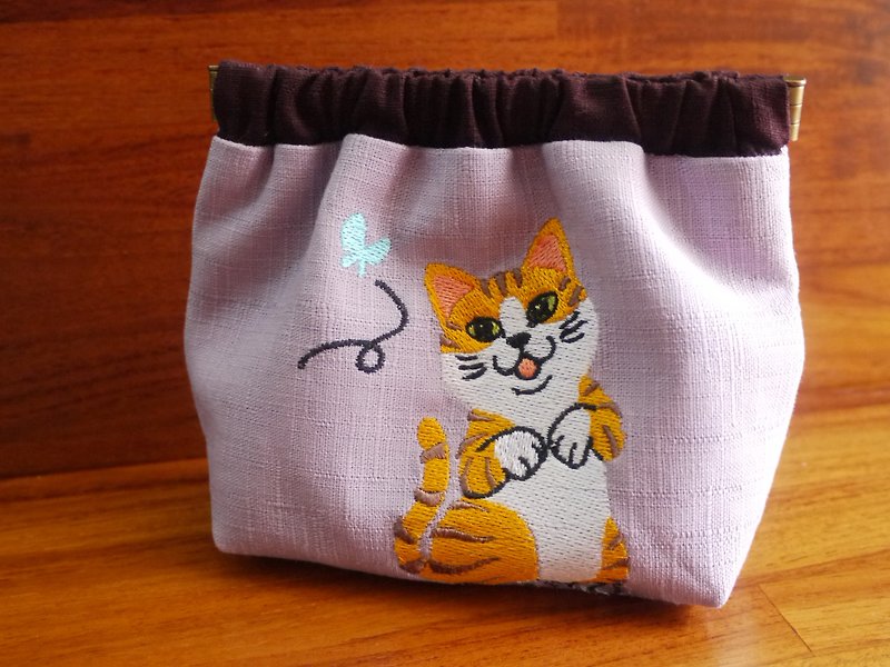 Meng cat embroidery shrapnel gold deposit bag wallet (embroidered in English name please note) - Toiletry Bags & Pouches - Thread Yellow