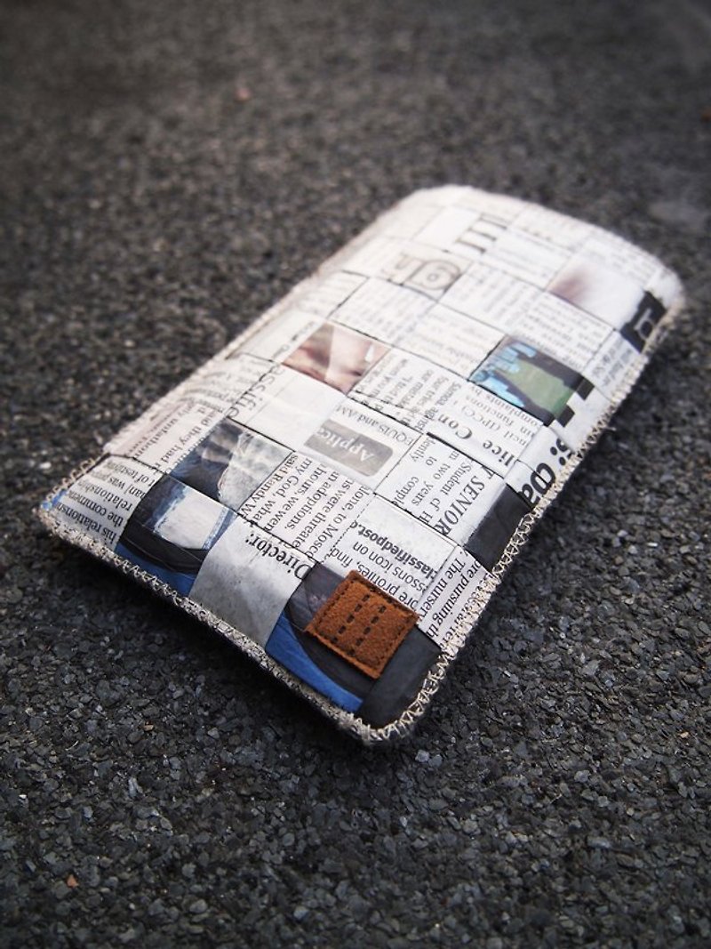 紙 手機殼/手機套 卡其色 - Paralife 量身訂製 報紙手作手機套 縫製個性化人名 可加刺繡個性化名字 iPhone 6 7 plus Galaxy S6 6 edge Sony Z4