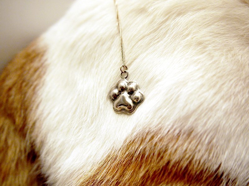 Cute Silver Cat Paw Necklace Gift For Cat Lover Friend Valentine Birthday - Necklaces - Other Metals Silver