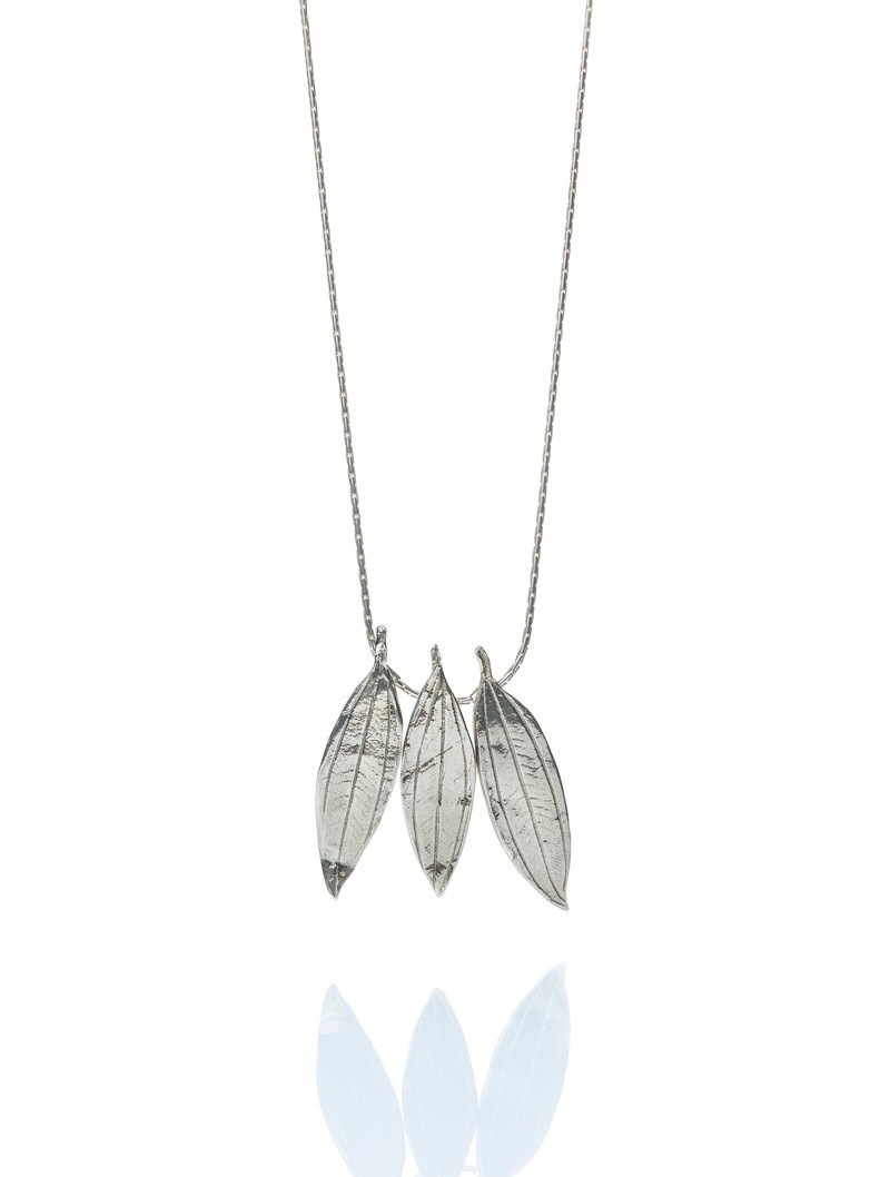 Go fish | leaf rubbings series | wild peony leaf necklace - ต่างหู - โลหะ 