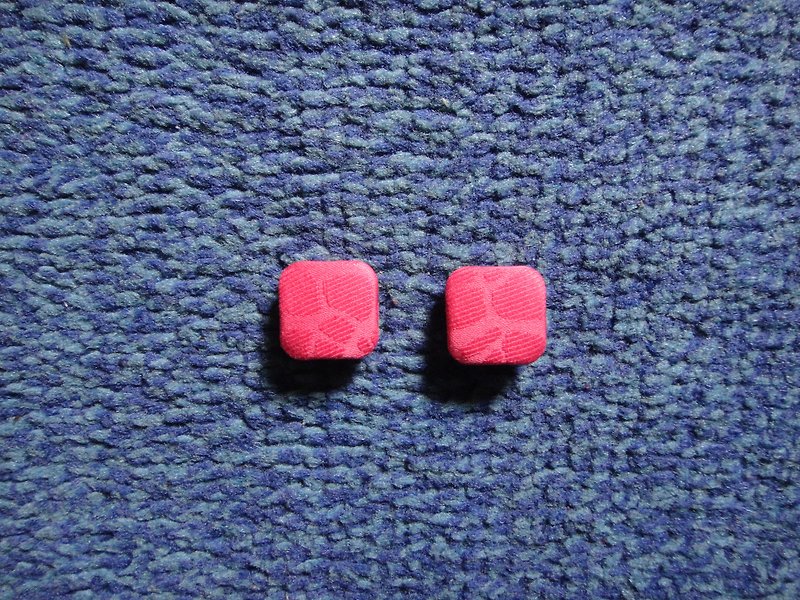 ピンク斑点ボタンピアス S28BT/UY54 - ピアス・イヤリング - コットン・麻 ピンク