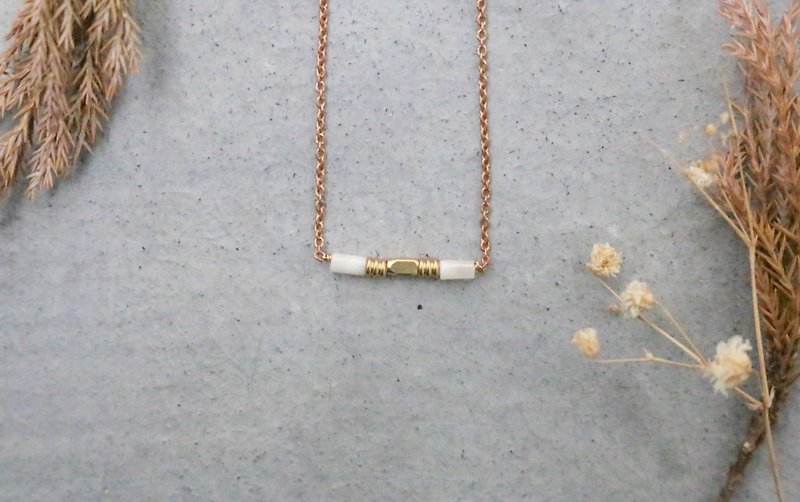 Jade brass necklace（0305）macaroni - สร้อยคอ - เครื่องเพชรพลอย สีเหลือง