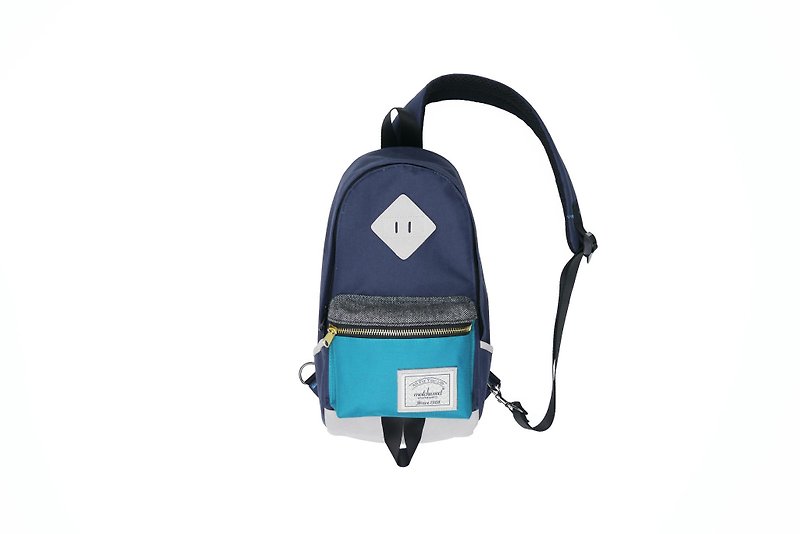 Matchwood Design Matchwood Infantry Pig Nose One Shoulder Backpack Crossbody Bag Side Backpack Chest Bag Lake Blue - กระเป๋าแมสเซนเจอร์ - วัสดุกันนำ้ สีน้ำเงิน