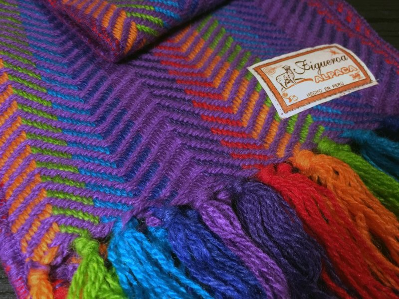 Peru alpaca scarves handmade Yamagata pattern - purple color - ผ้าพันคอ - วัสดุอื่นๆ สีม่วง