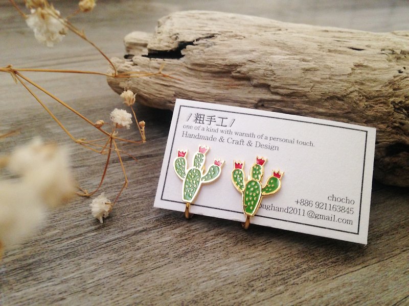 Little Choom x Little OH! Cactus flower earrings (clip-on / one pair) - Earrings & Clip-ons - Enamel Green