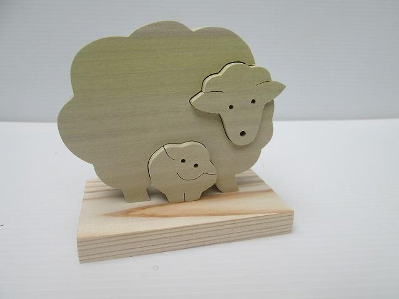 Parent and child sheep Japan postage 164yen - ของเล่นเด็ก - ไม้ สีกากี