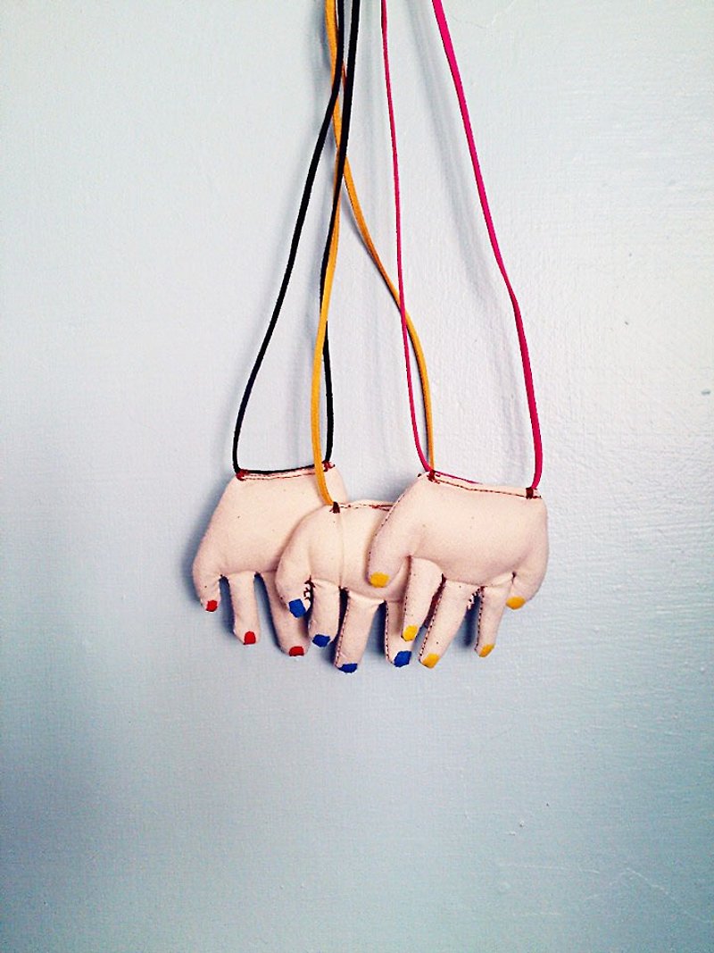 Multi-handedly hands are relaxed / necklace - สร้อยคอ - วัสดุอื่นๆ 