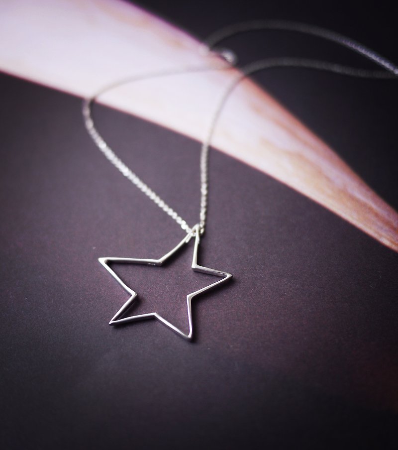 MUFFëL ♥ 925 純銀系列﹣Twinkle Star 星星形狀長項錬 ♥ Merry-Go-Around ♥ - Necklaces - Other Metals Gray