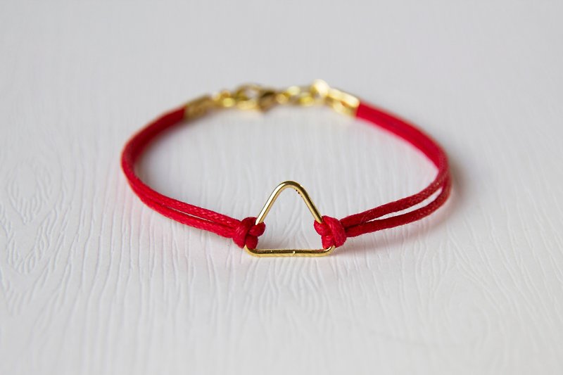 Triangle iron / hand-woven bracelet - สร้อยข้อมือ - โลหะ สีทอง