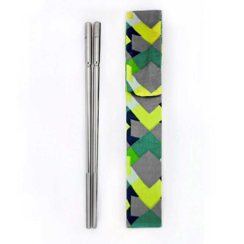 dipper鈦環保鈦金屬筷布套組(綠格布套) - ตะเกียบ - โลหะ สีเขียว