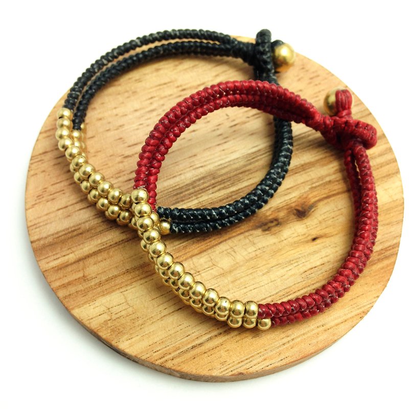 Triple red and black rock series ◆ Sugar Nok ◆ brass wax line bracelet (single) - สร้อยข้อมือ - วัสดุกันนำ้ สีดำ