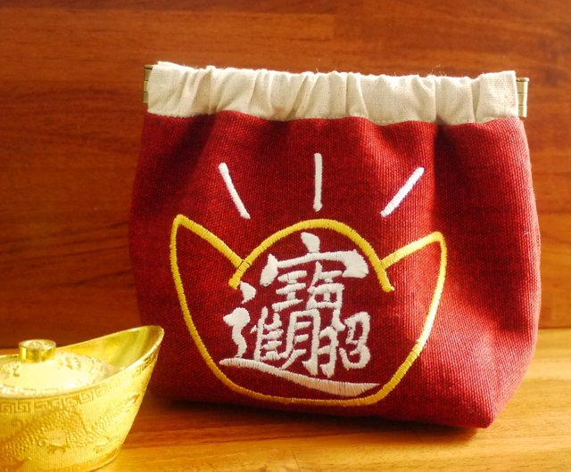 ラッキーフォーチュン両面刺しゅう袋金銀刺繍英語名言 ショップ サムライボンド 小銭入れ Pinkoi