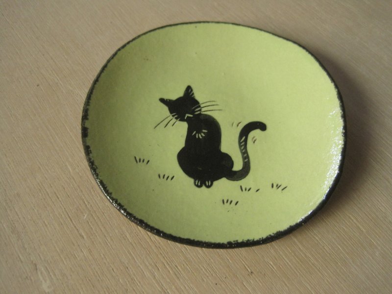 DoDo Handmade Whispers. Animal Silhouette Series-Cat Small Disc (Green) - เซรามิก - ดินเผา สีเขียว