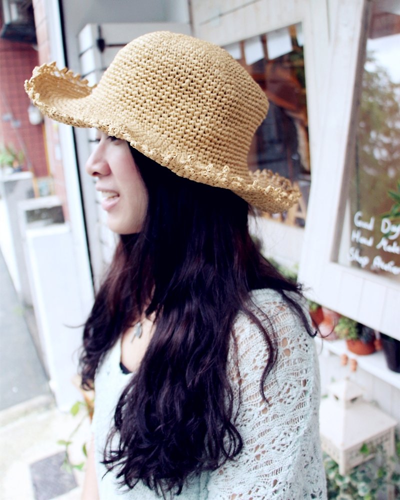 [Good day] handmade lace knit hat Wide - Hats & Caps - Other Materials Gold