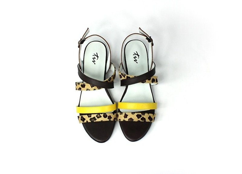 Yellow minimalist low heel sandals - รองเท้ารัดส้น - หนังแท้ สีเหลือง