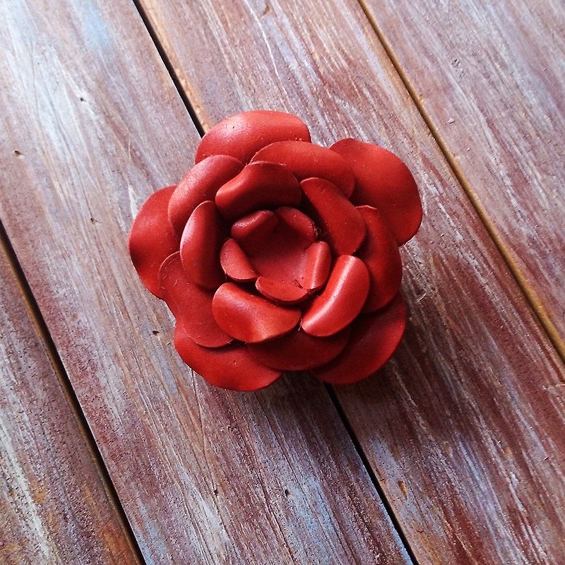 Three-purpose leather flower brooch hairpin necklace red leather custom-made Kai handmade leather - Brooches - Genuine Leather Red