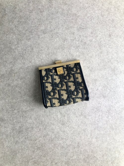 ディオール　トランプ 500x0.jpg