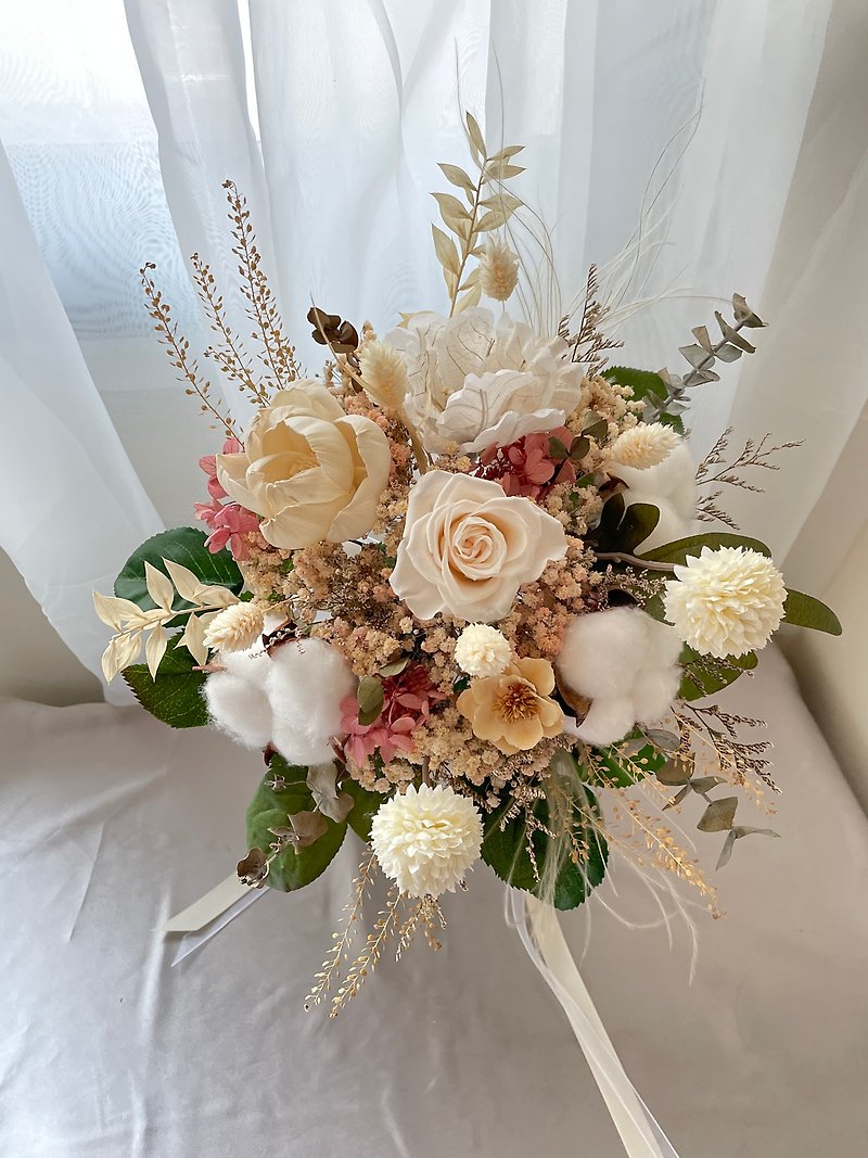 White preserved flower bridal bouquet - ช่อดอกไม้แห้ง - พืช/ดอกไม้ 