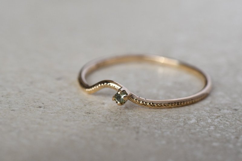 耀きを求めて　ペリドット - 戒指 - 其他金屬 金色