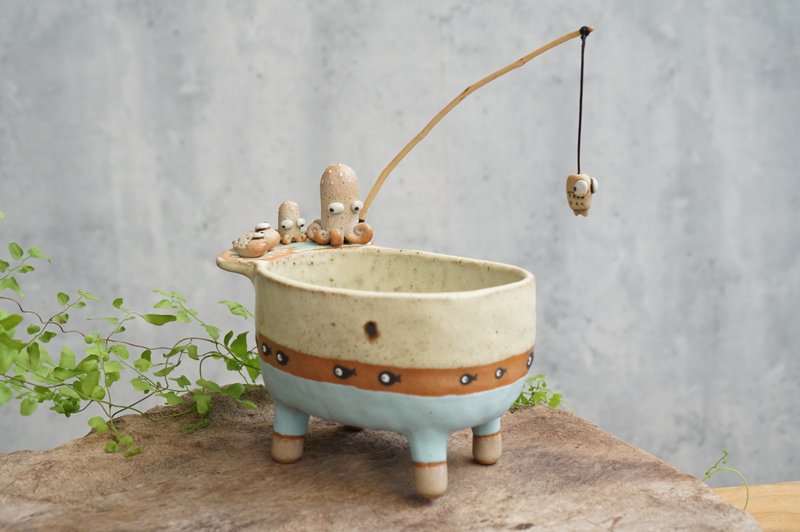squid plant pot , octopus , handmade ceramic. cactus - 花瓶/花器 - 陶 黃色