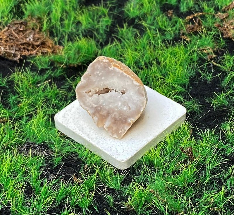 能量水晶擺飾-招財開運瑪瑙可愛幾何菱形白晶洞開口笑 快速出貨 - 擺飾/家飾品 - 水晶 多色