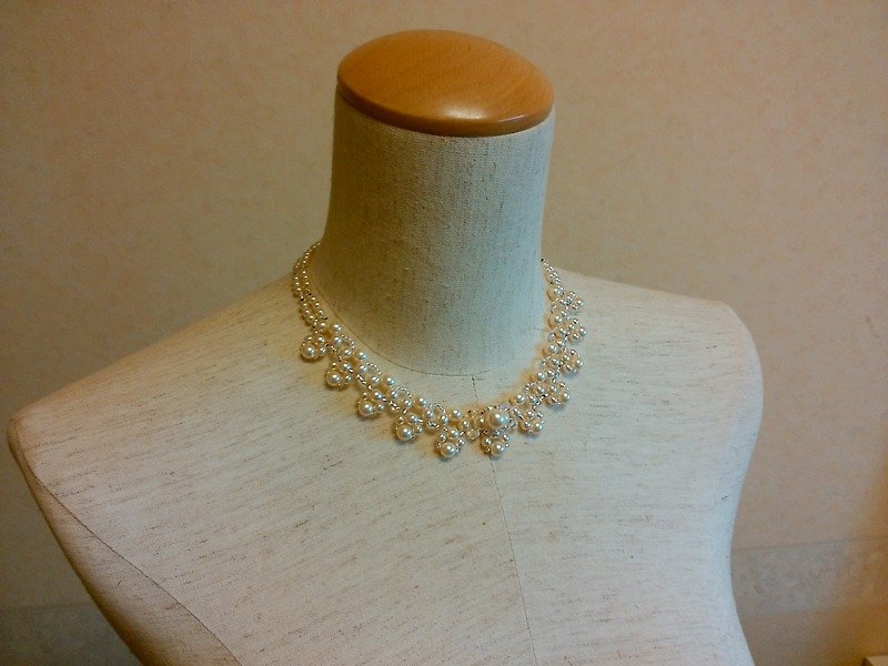 Swarovski Pearl &  Crystal Choker＜PEB：Cream＞Bridal* - Necklaces - Glass White
