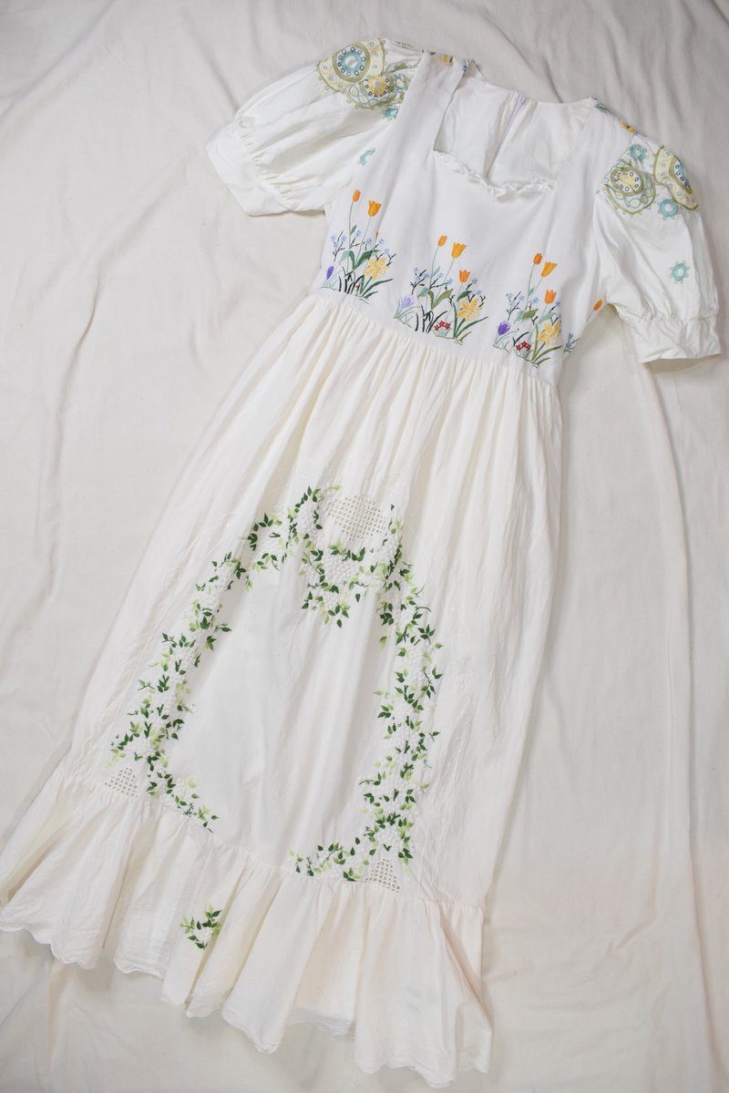 REMAKE| European embroidered tablecloth remade dress NO.3 - ชุดเดรส - ผ้าฝ้าย/ผ้าลินิน 