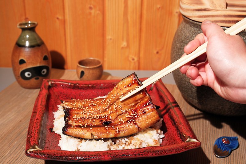 [Good Luck Eel] Kyoto-roasted eel, crispy on the outside and tender on the inside, complete with special sauce - Mixes & Ready Meals - Eco-Friendly Materials Brown