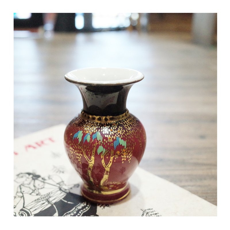 日本老件.勃根地紅描金垂柳小瓷瓶.花瓶.花器.小瑕特價#收藏品 - 擺飾/家飾品 - 瓷 
