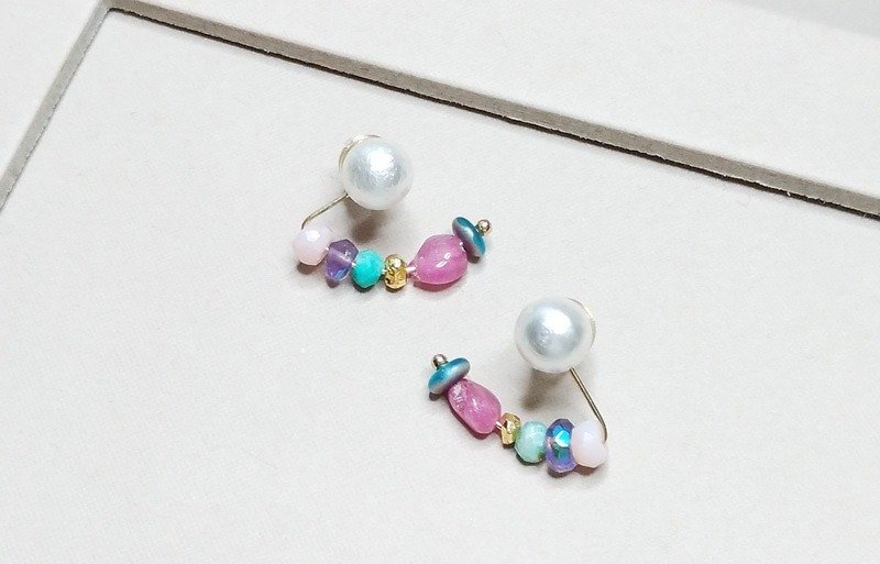 Smile Can - Japanese Cotton Pearl 14KGF Earrings Ear Clip Christmas Christmas Gift Exchange / - Earrings & Clip-ons - Gemstone Multicolor