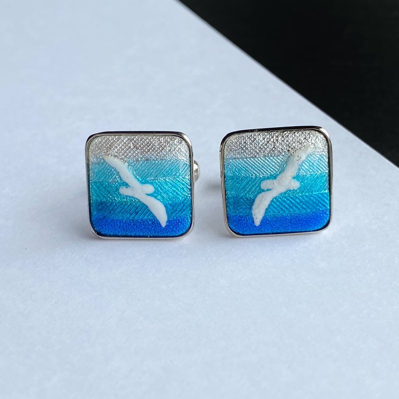 かもめ 【スカイブルー Sky Blue】七宝焼のカフスボタン カフリンクス  純銀箔押し七宝 - 袖扣 - 其他材質 藍色