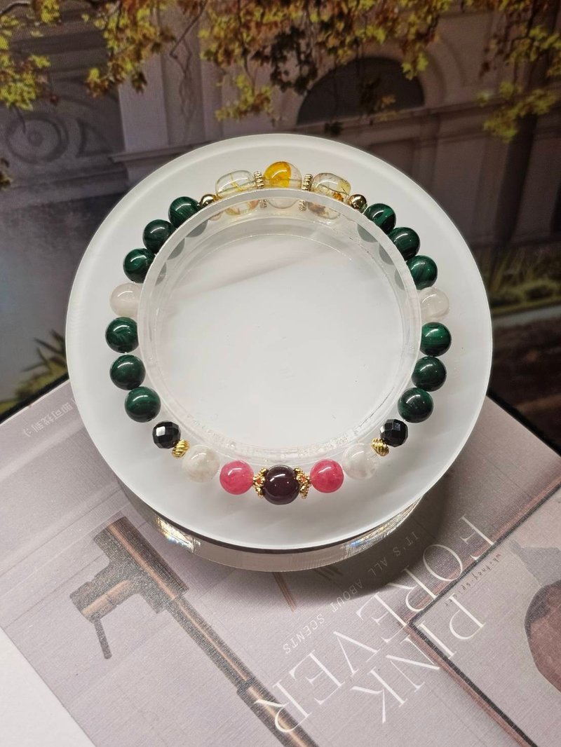 AgIo。【癒しと力の二重奏】マラカイトシリーズ デザインブレスレット - ブレスレット - 宝石 グリーン