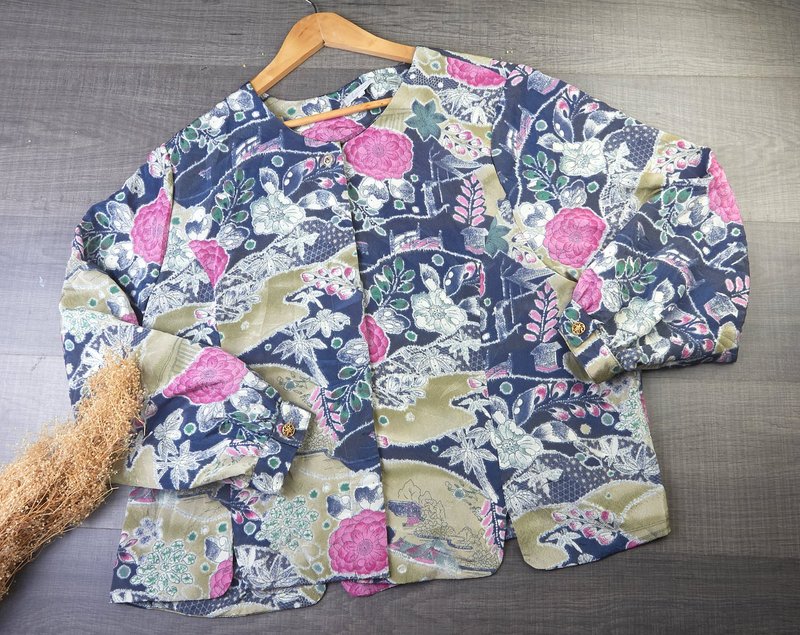 60's women vintage floral printed blouse | Size XL | Women's vintage top - เสื้อเชิ้ตผู้หญิง - วัสดุอื่นๆ สีน้ำเงิน