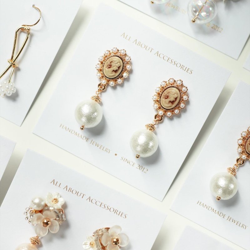 Vintage Pearl Earrings - ต่างหู - วัสดุอื่นๆ หลากหลายสี