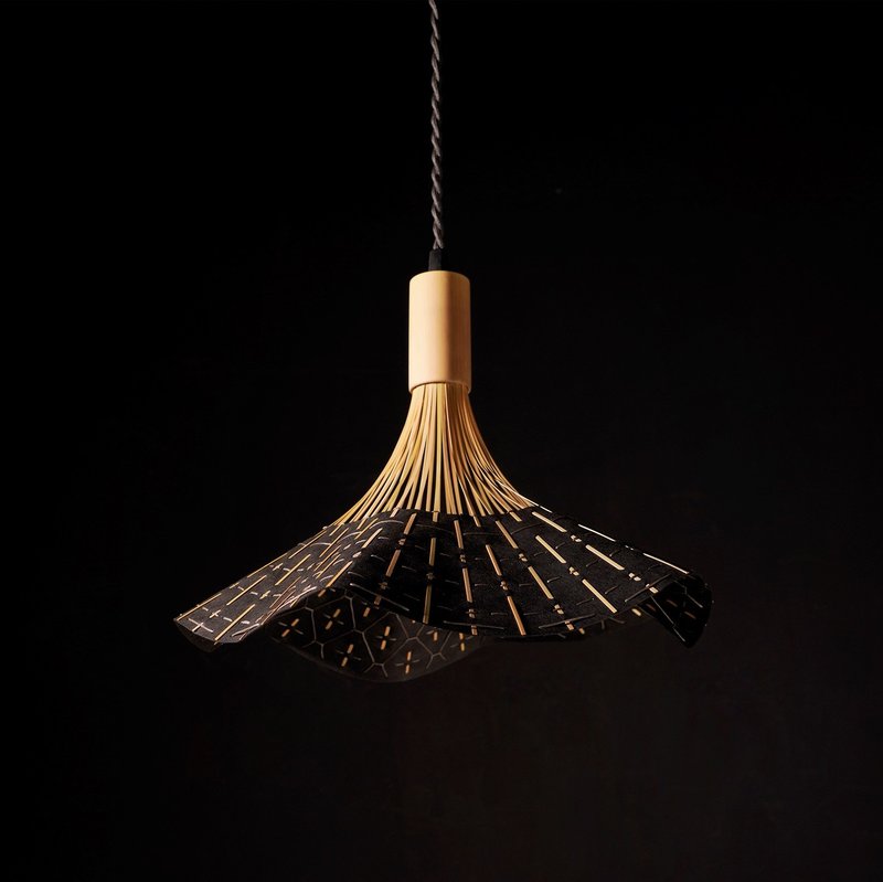 Lotus pond-bamboo woven chandelier - ของวางตกแต่ง - ไม้ไผ่ สีดำ