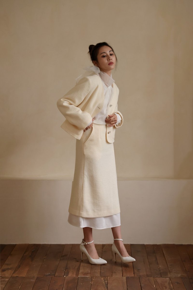 Twill soft suit—long skirt—cream white—Walking in Florence 2024SS - Skirts - Wool White