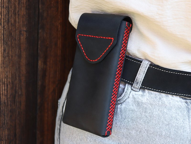 Handmade Leather Mobile Phone Holder / Leather Protective Belt Case / Phone Bag - เคส/ซองมือถือ - หนังแท้ สีดำ