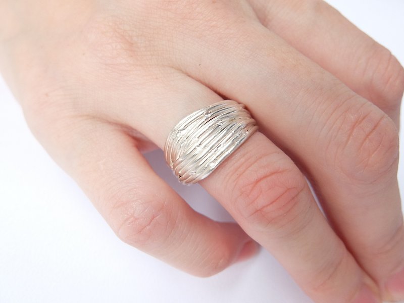 Hoop sterling silver ring - แหวนทั่วไป - โลหะ 