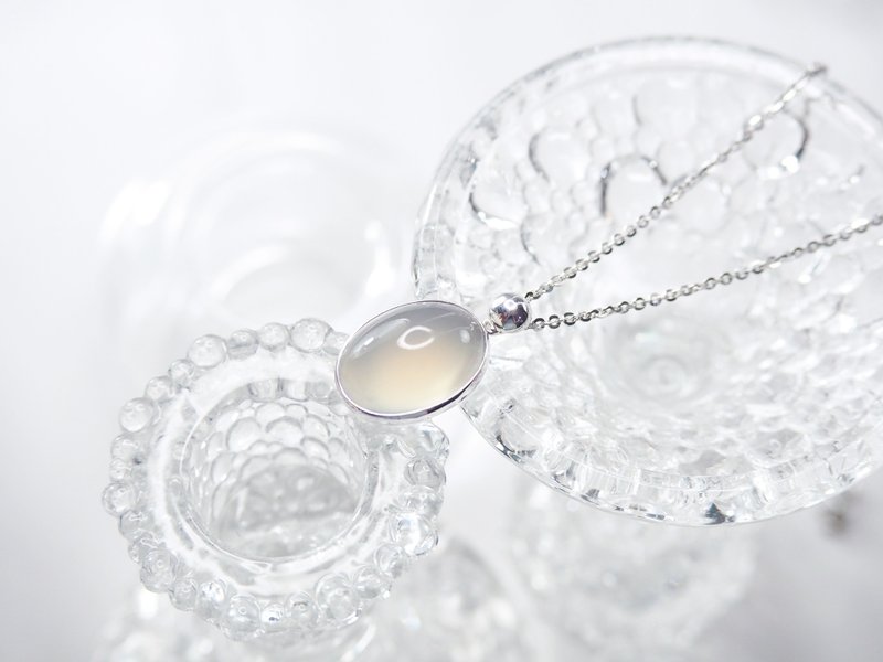 Afternoon Glimmer | White Chalcedony / Jade / Perfection Series | Natural Gemstone Necklace - สร้อยคอ - หยก ขาว