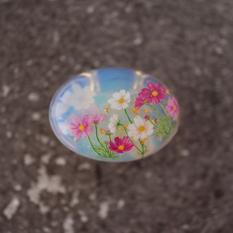 天然石オパールとコスモス、金箔の帯留め ポニーフック ブローチ クリスマス　成人式　秋桜 - その他 - 宝石 ブルー