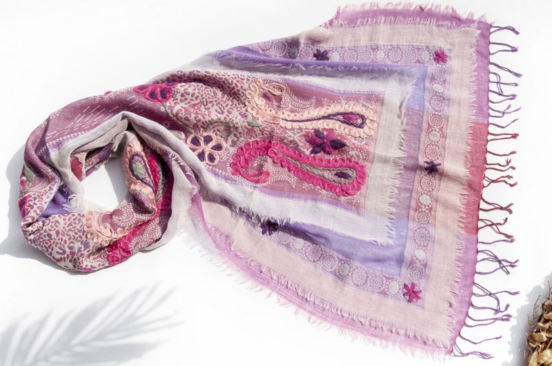 喀什米爾Cashmere/水煮羊毛披肩/針織圍巾/刺繡圍巾/羊絨披巾-花 - 圍巾/披肩 - 羊毛 粉紅色