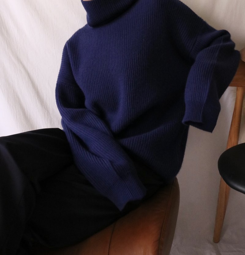 [Sample clearance] Pullover off-shoulder ribbed cashmere wool sweater navy blue XS - สเวตเตอร์ผู้หญิง - ขนแกะ 