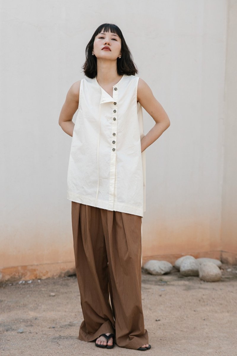 Lazy resort style white shirt with slits - Women's Shirts - Cotton & Hemp White