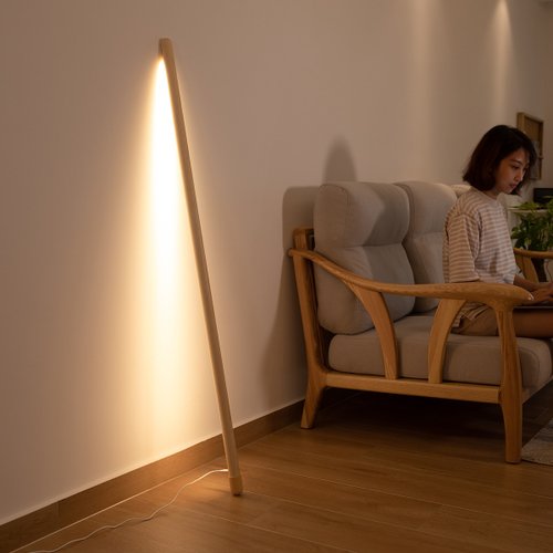 サイドテーブル　フロアランプ　ウォールナット　無垢材　和モダン　ハンドメイド 無垢材ウォールフロアランプ インスタイル 和風 寝室 ベッドサイド